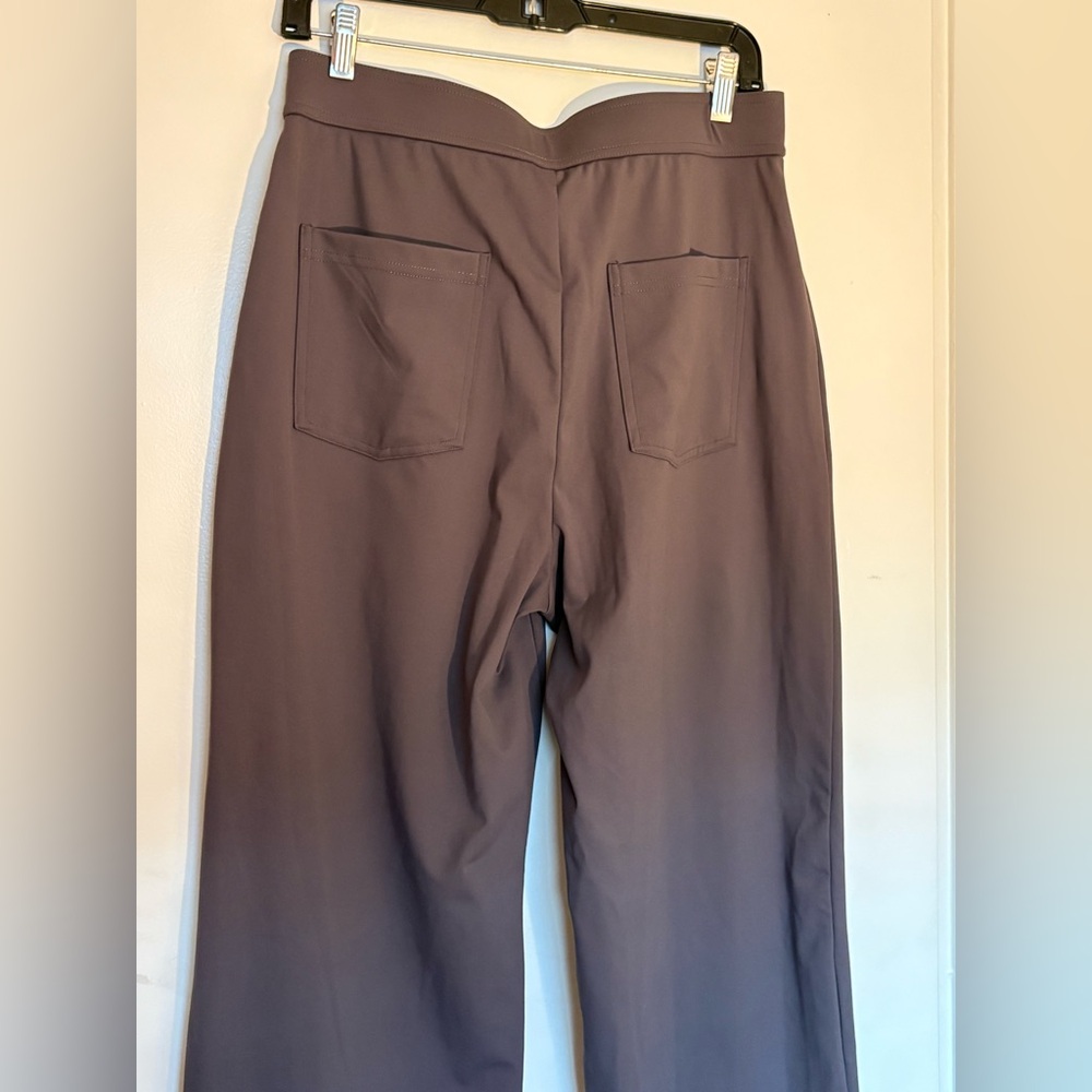NWT — Halara Super-stretchy High-waisted Faux-button Multi-pocket Pants, L - Picture 4 of 6